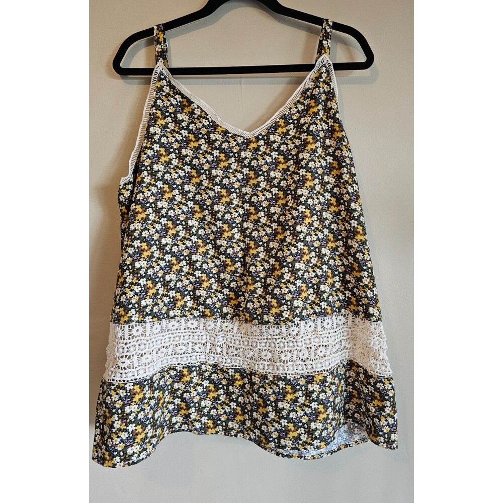 Bloomchic Camisole Top Women's Size 14-16 floral, lace Adjustable Straps Padded